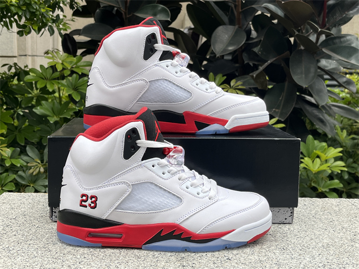 Air Jordan 5 Retro Fire Red Black Tongue