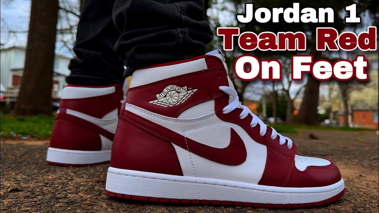 Classic Air Jordan 1 High With “White and Team Red” Colorway